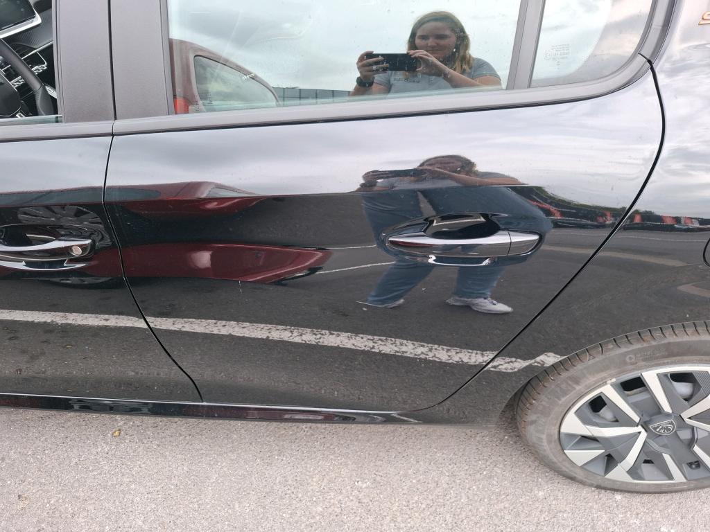 Peugeot 208 Hybrid 110 ch e-DCS6 Style 2025