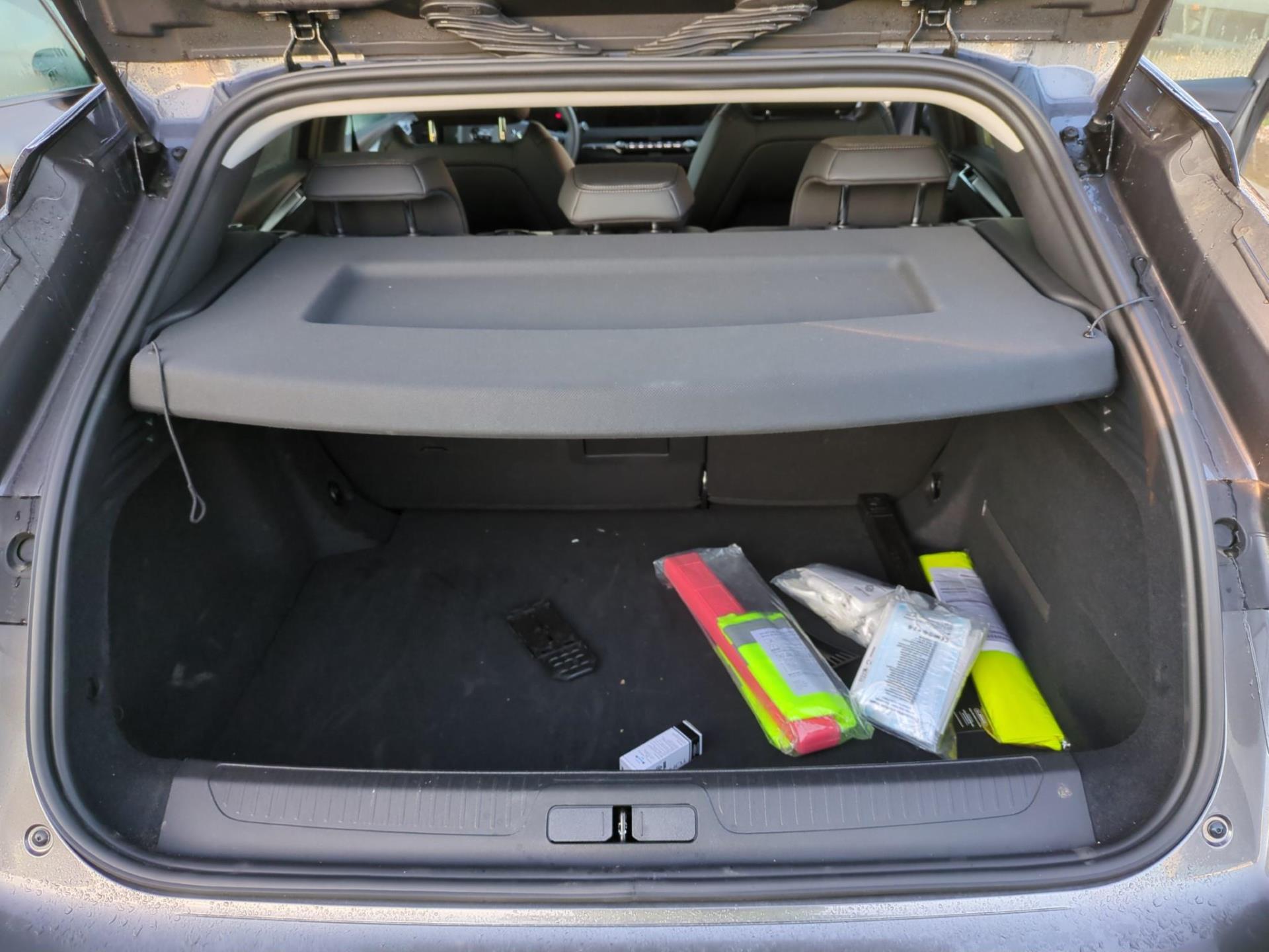 DS DS 4 BlueHDi 130 EAT8 Etoile - Alcantara 2024