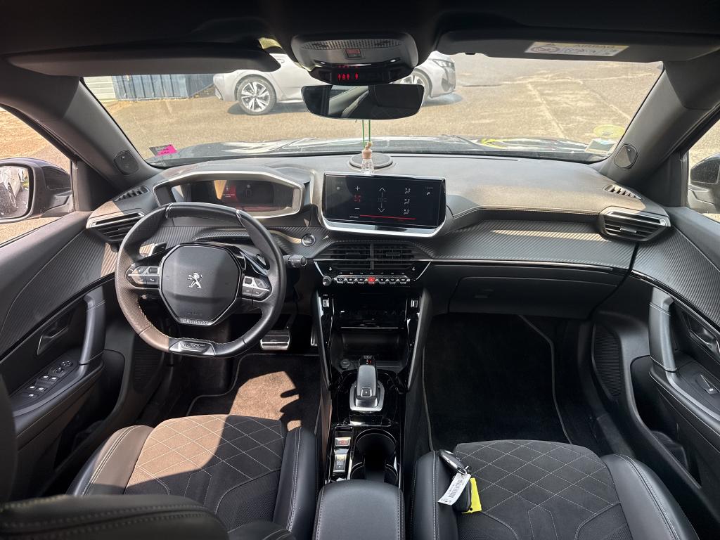 Peugeot 2008 BlueHDi 130 S&S EAT8 GT Pack 2021