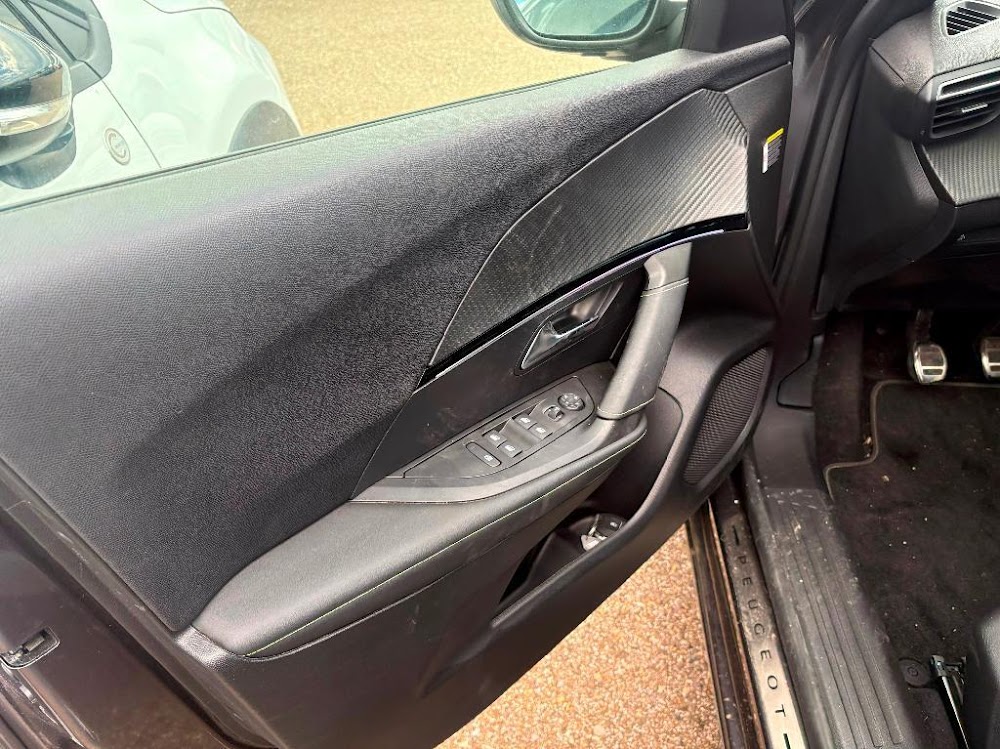 Foto Peugeot 2008 9