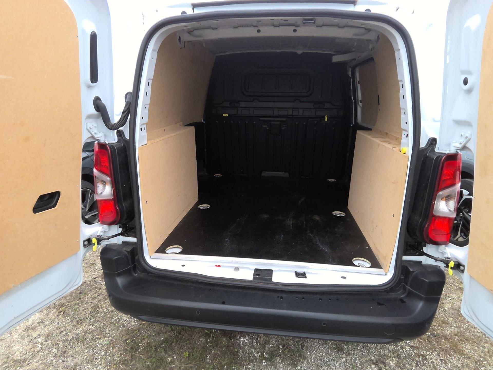 Citroen BERLINGO VAN M 950 BLUEHDI 100 S&S BVM6  2022