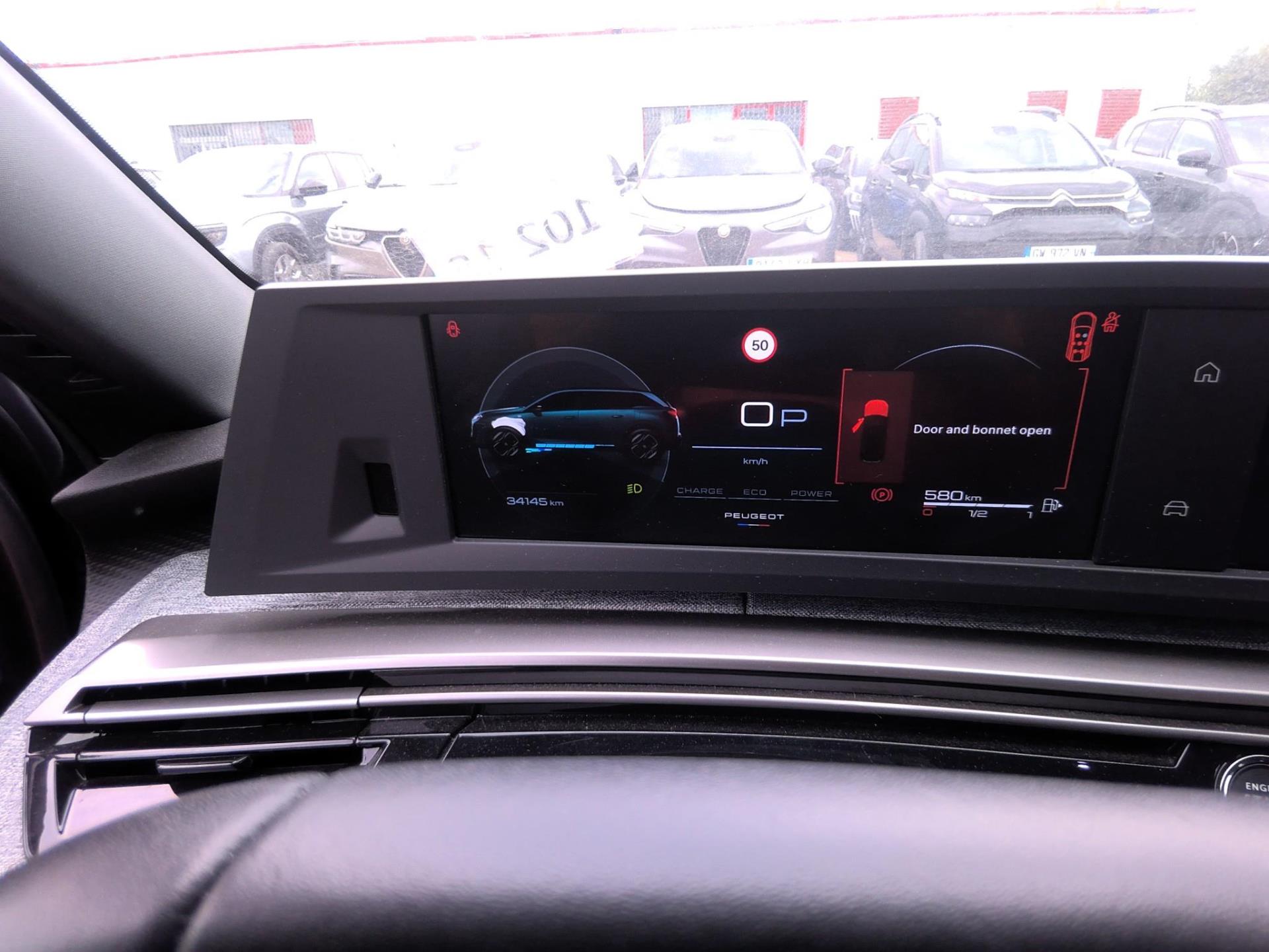 Peugeot 5008 Hybrid 145 ch e-DCS6 Allure 2025