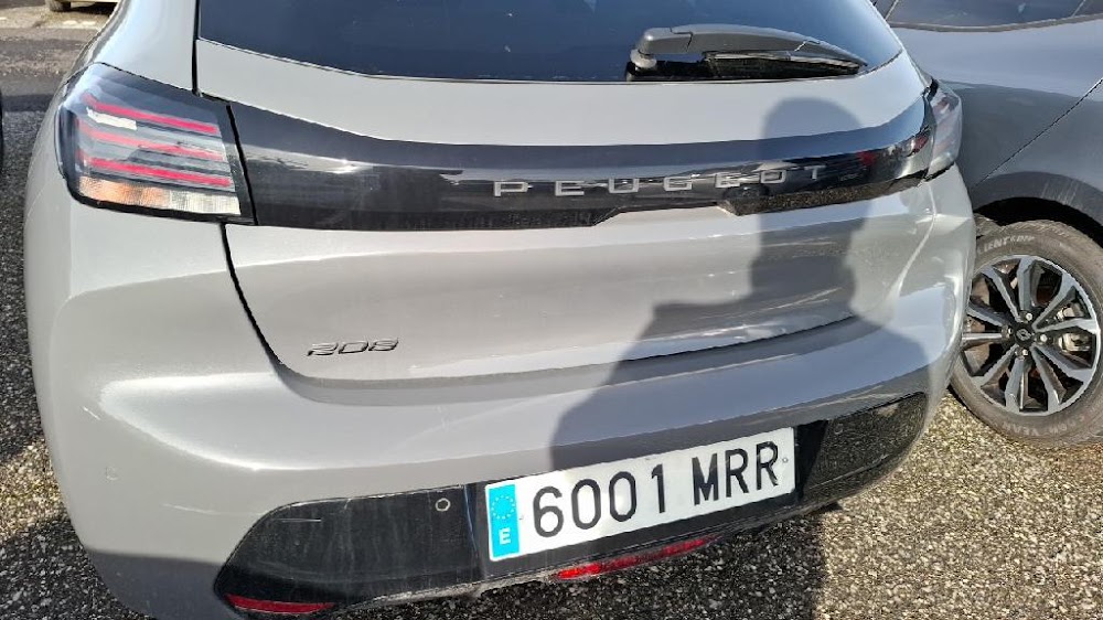 Peugeot 208 Nuevo 208 5P Allure Gasolina 100 S&S 6 Vel. MAN