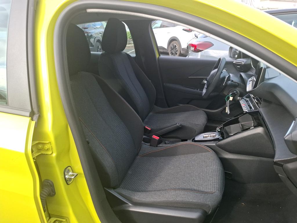 Peugeot 208 Hybrid 110 ch e-DCS6 Style 2025