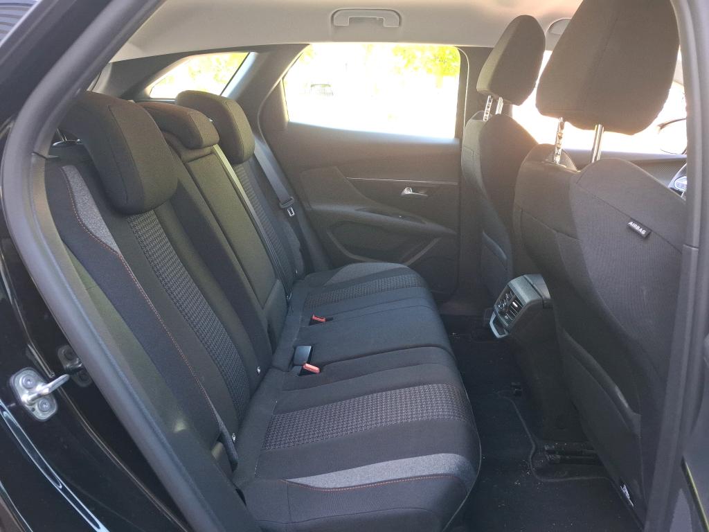 Peugeot 3008 BlueHDi 130ch S&S EAT8 Active Business 2021
