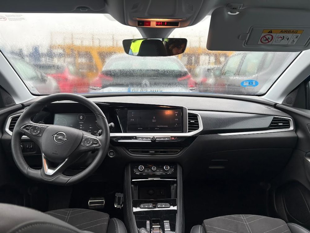 Foto Opel Grandland PHEV 8