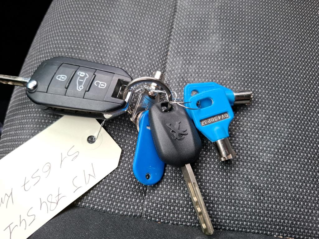 Peugeot PARTNER FOURGON LONG 950 KG BLUEHDI 100 S&S BVM5 PRO 2021