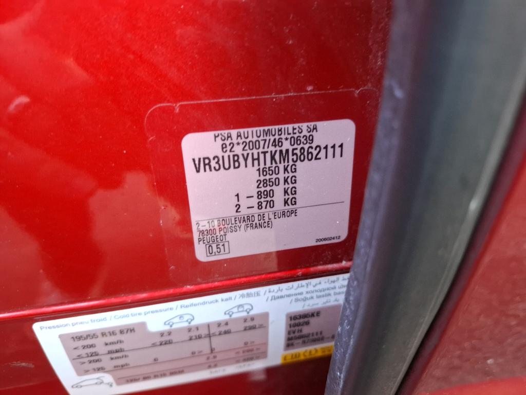 Peugeot 208 BlueHDi 100 S&S BVM6 Allure 2021