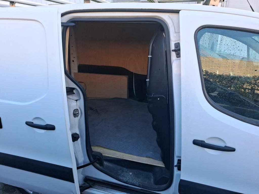 Peugeot PARTNER FOURGON STANDARD 1.6 BLUEHDI 75 BVM5 PREMIUM PACK 2018