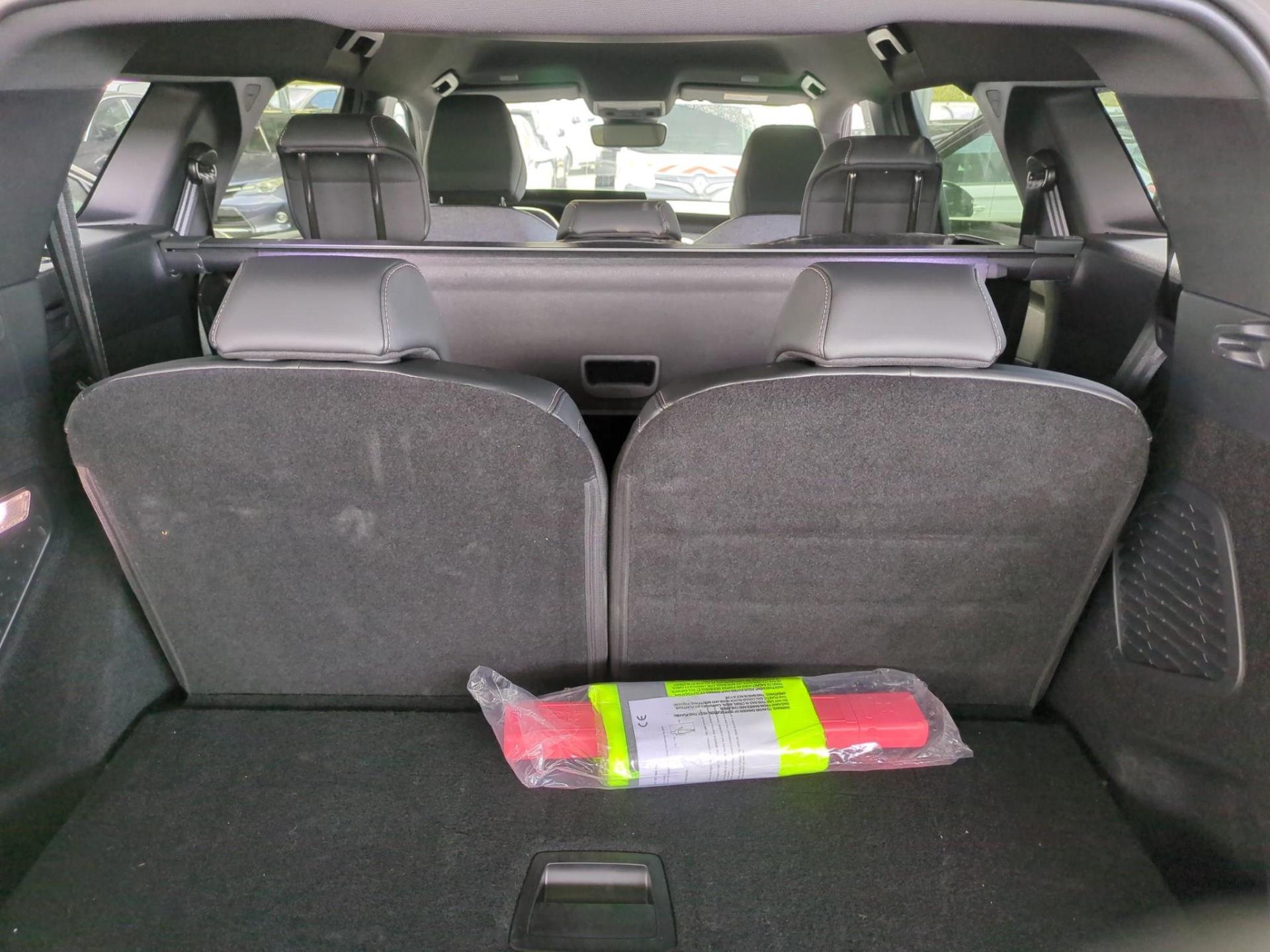 Peugeot 5008 Hybrid 136 e-DCS6 Allure 2024