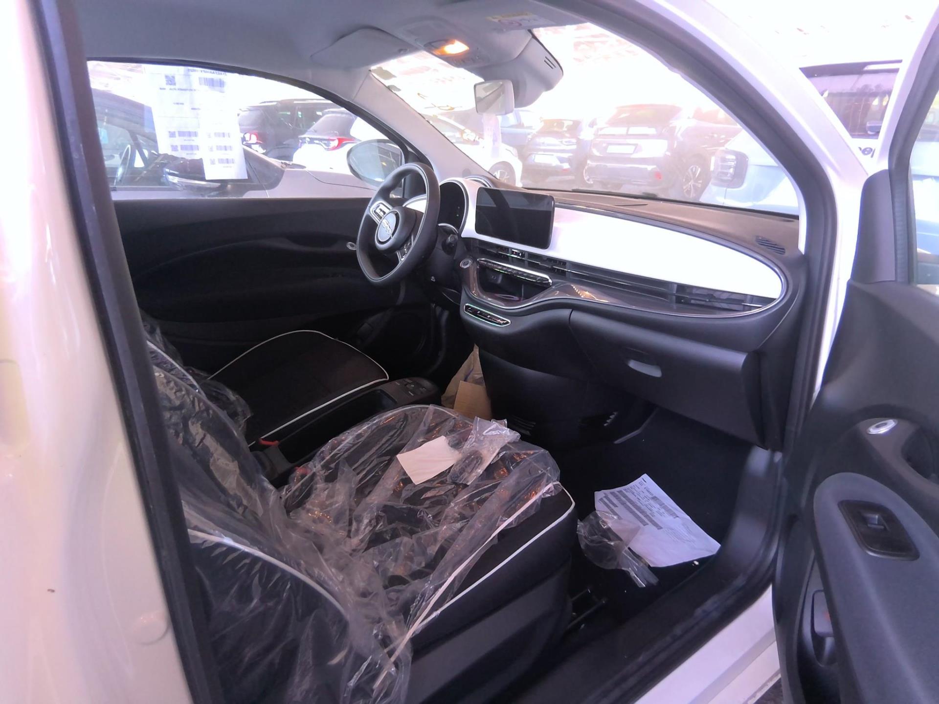 FIAT 500 e 118 ch Nouvelle 500 2023