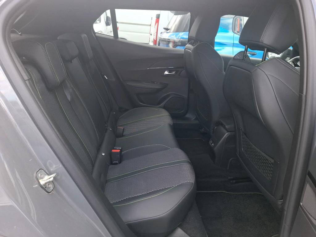 Peugeot 2008 Hybrid 145 ch e-DCS6 GT 2025