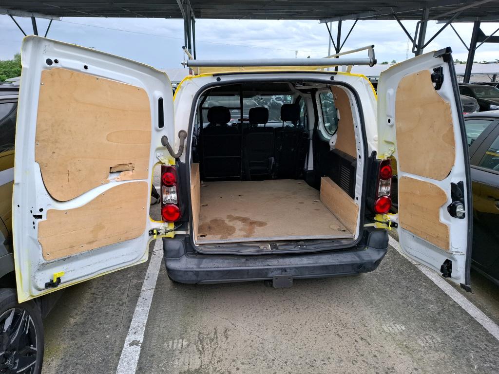 Peugeot PARTNER FOURGON STANDARD 1.6 BLUEHDI 75 BVM5 PREMIUM 2018