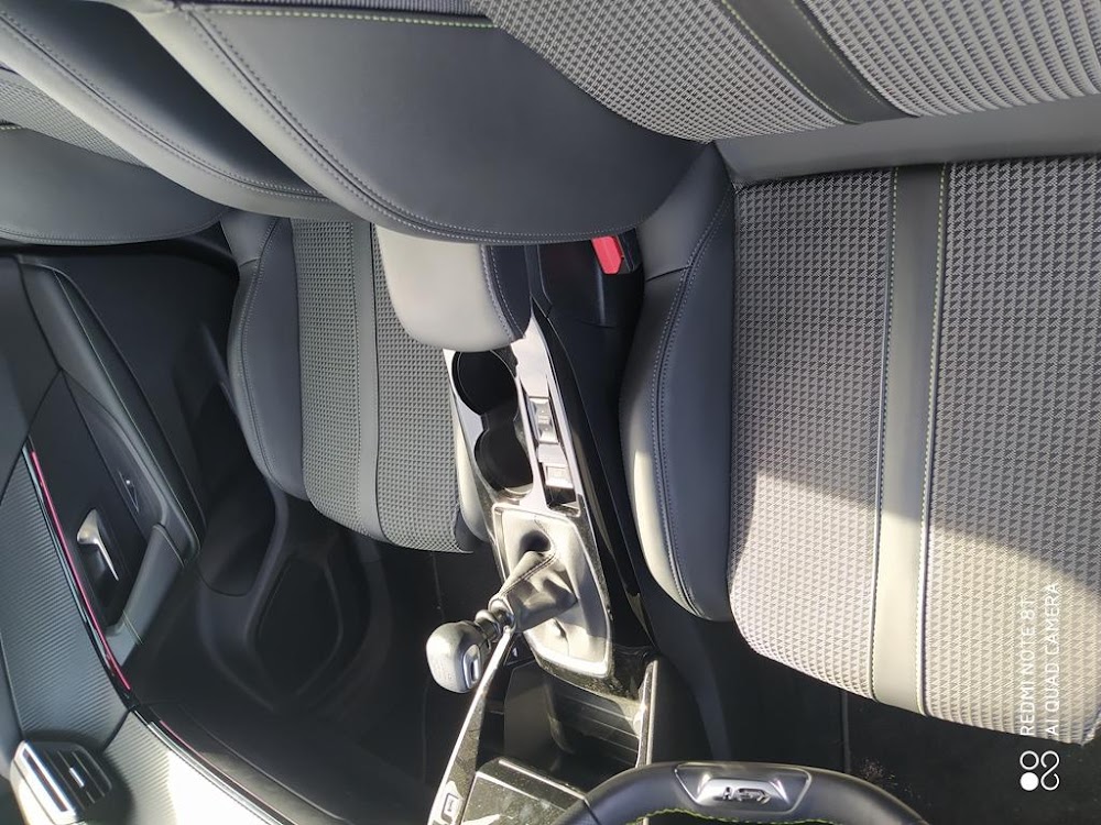 Foto Peugeot 2008 11