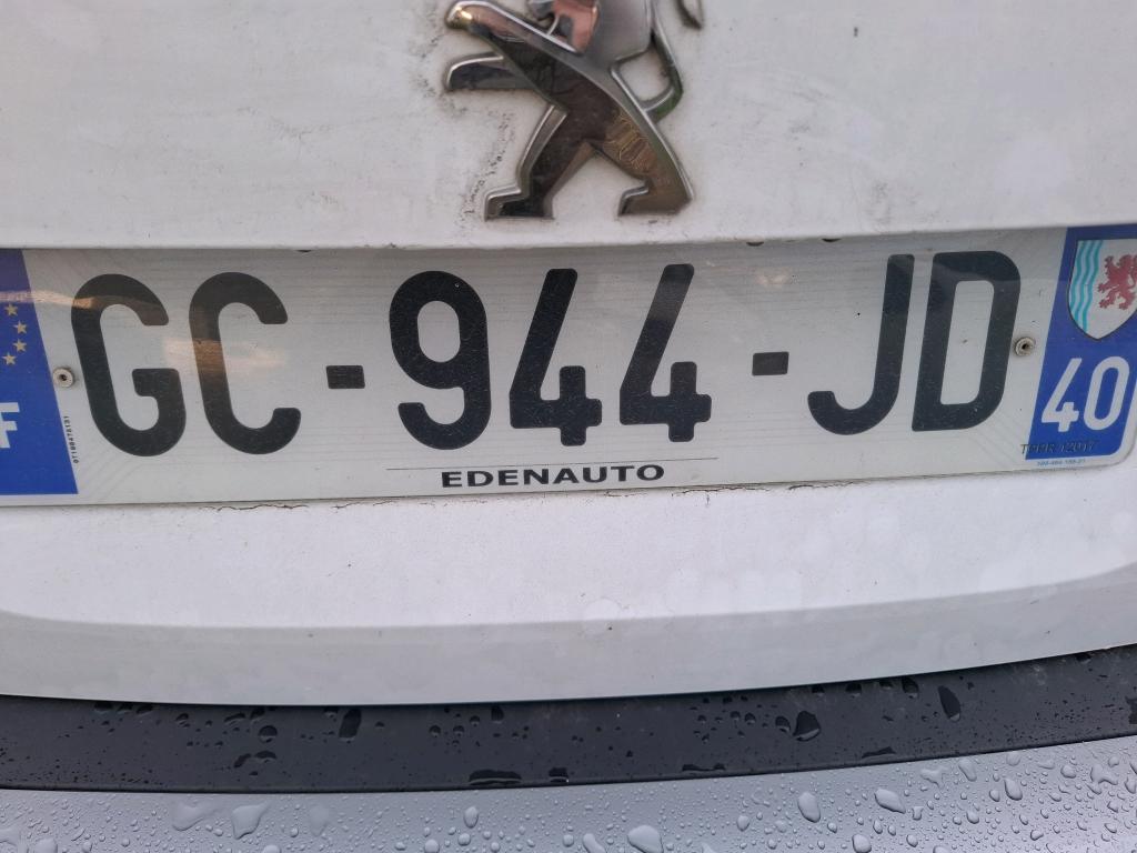 Peugeot 2008 BlueHDi 110 S&S BVM6 Active Business 2021