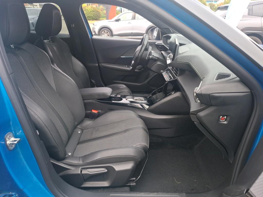 Peugeot 2008 PureTech 130 S&S EAT8 GT 2022