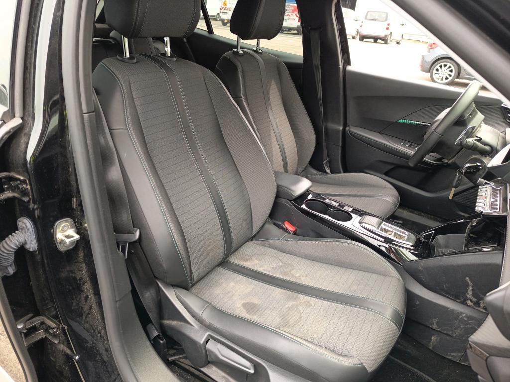 Peugeot 2008 BlueHDi 130 S&S EAT8 Allure 2022