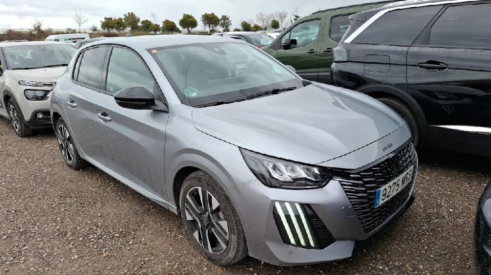 Foto Peugeot 208 8