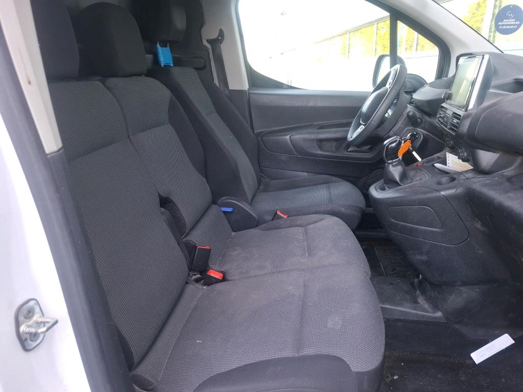 Peugeot PARTNER FOURGON STANDARD 650 KG BLUEHDI 100 S&S BVM5 ASPHALT 2021