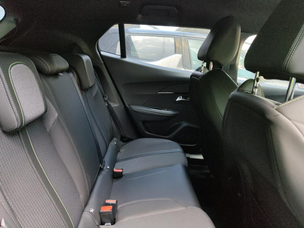 Peugeot 2008 Electrique 136 ch GT 2023