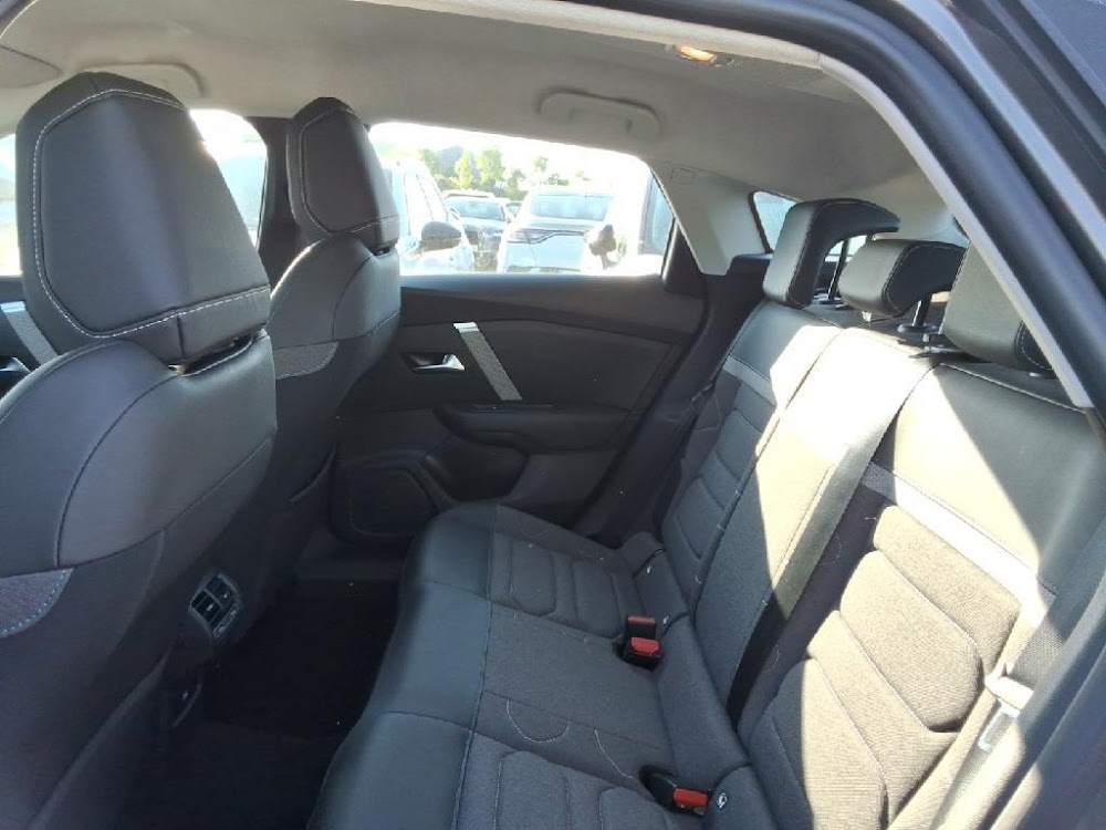 Foto Citroën C4 X 9