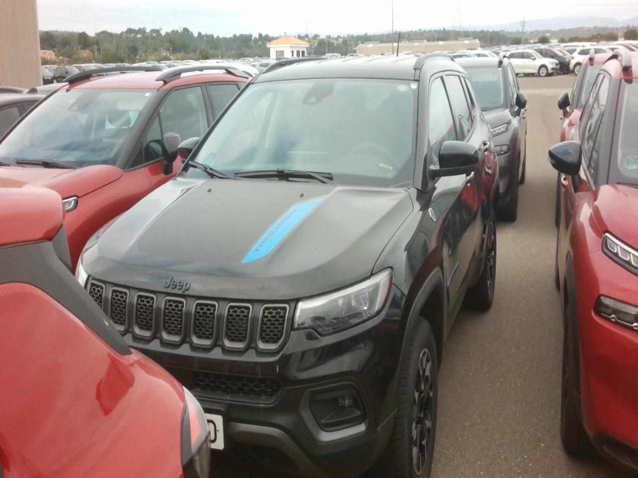 Jeep Compass Compass Trailhawk 1.3 PHEV 240hp E6D AT EAWD