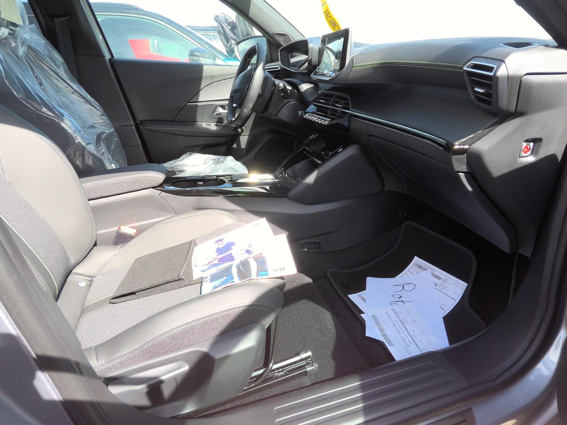 Peugeot 2008 Electrique 136 ch GT 2023