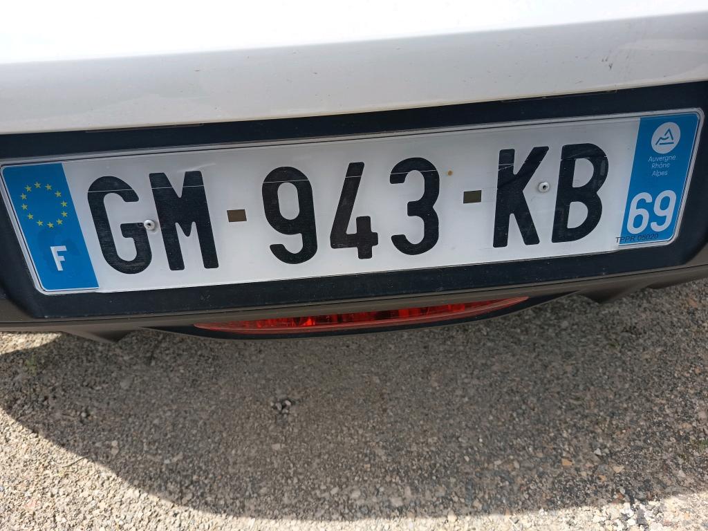 Peugeot 208 BLUEHDI 100 S&S BVM6 PREMIUM 2023