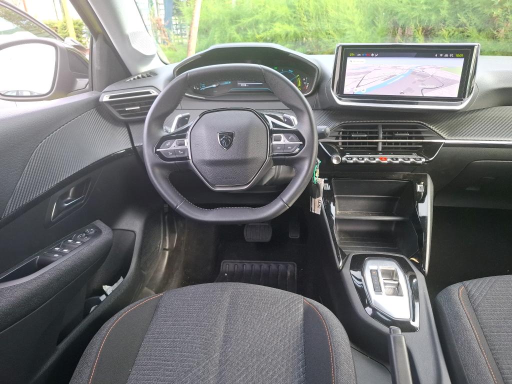Peugeot 208 Hybrid 110 ch e-DCS6 Style 2025
