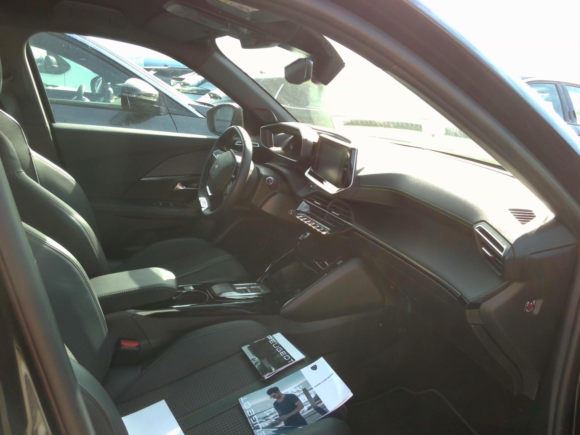 Peugeot 2008 Electrique 136 ch GT 2023