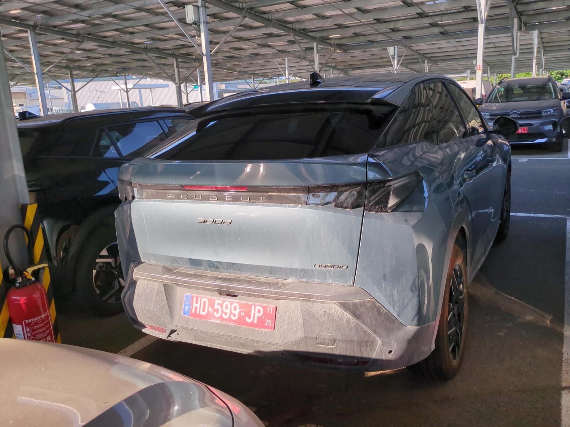 Peugeot 3008 Hybrid 145 e-DCS6 GT 2025