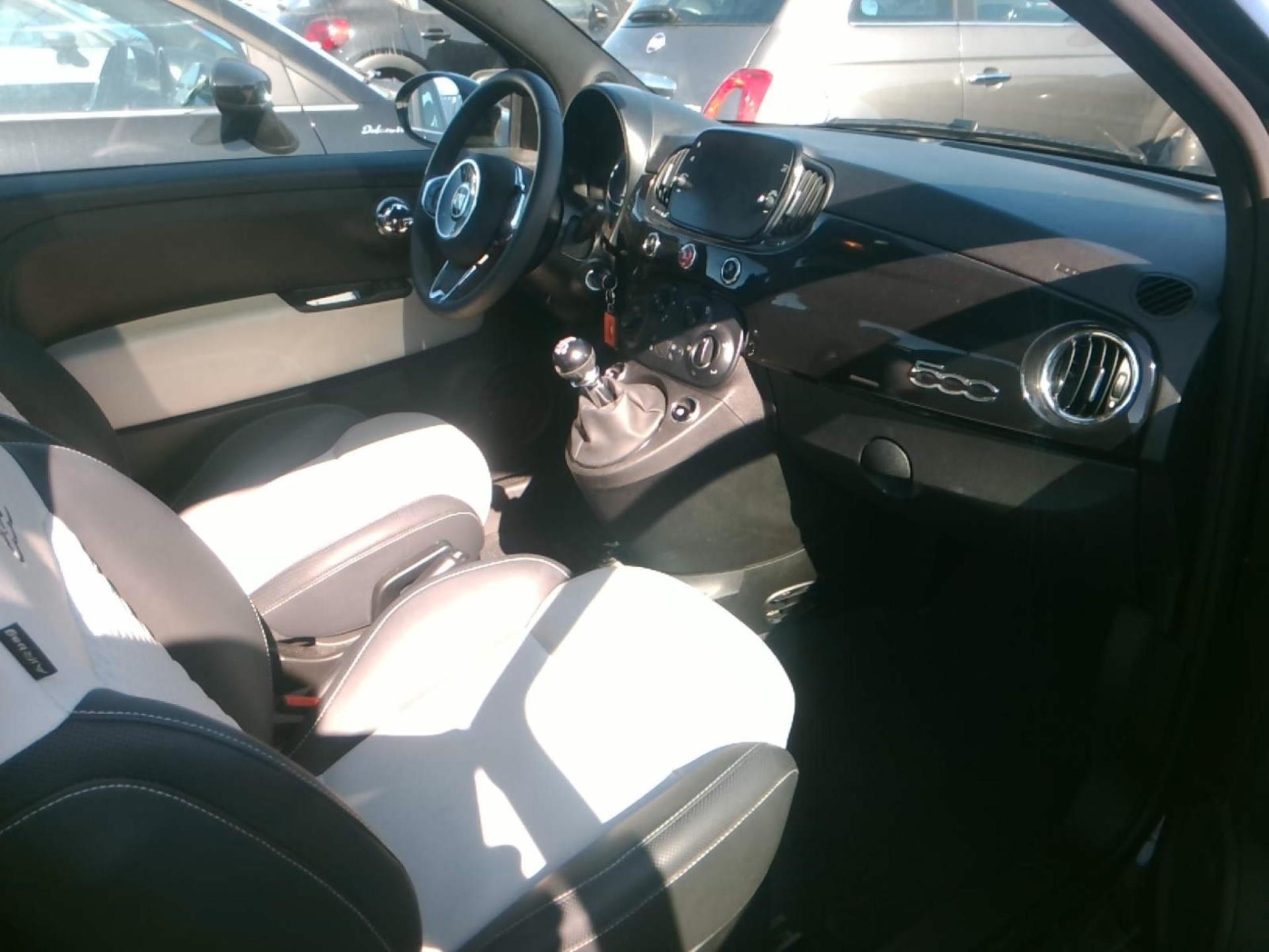 FIAT 500 1.0 70 ch Hybride BSG S/S Dolcevita 2022