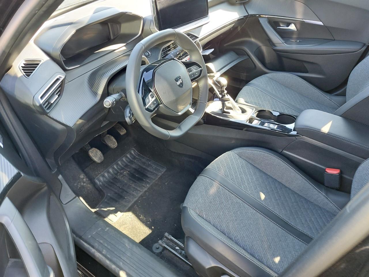 Foto Peugeot 2008 3