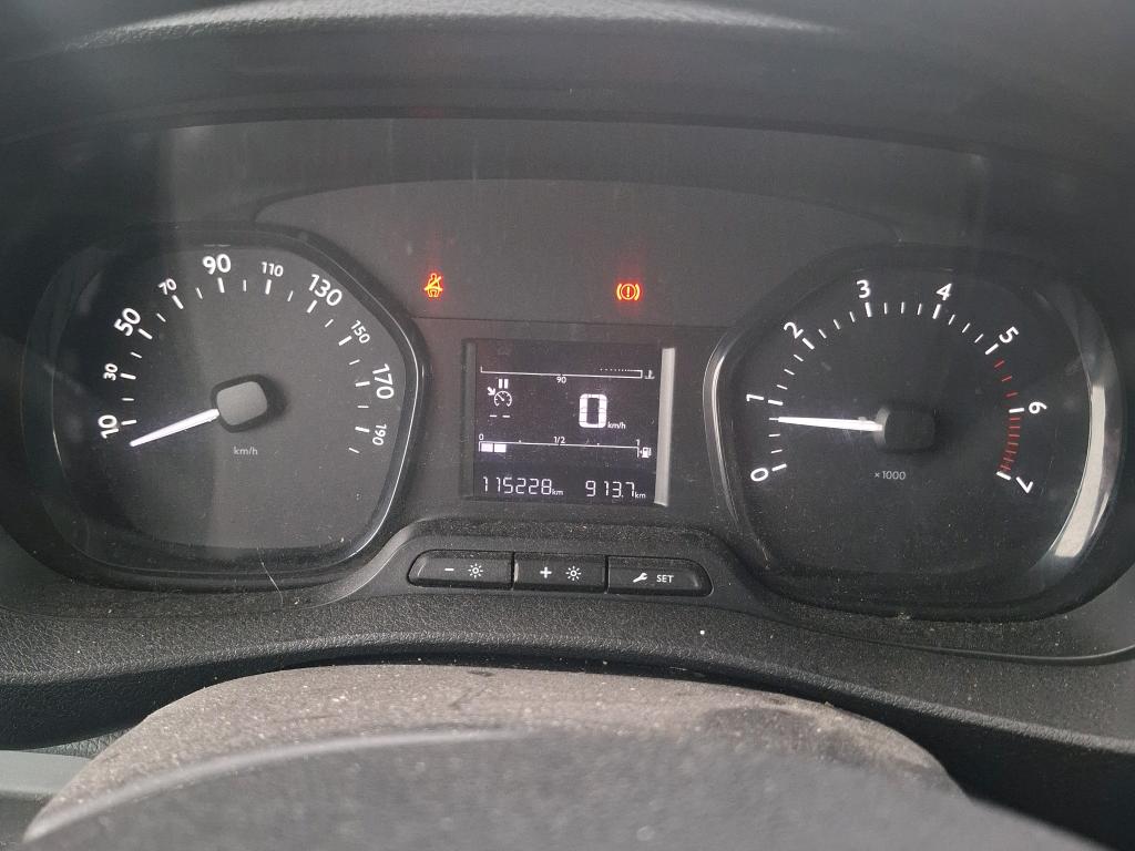 Peugeot EXPERT FGN TOLE STANDARD 2.0 BLUEHDI 120 S&S BVM6 PREMIUM 2018