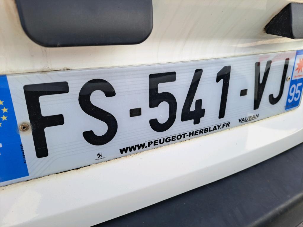 Peugeot PARTNER FOURGON STANDARD 650 KG BLUEHDI 100 S&S BVM5 PREMIUM 2020