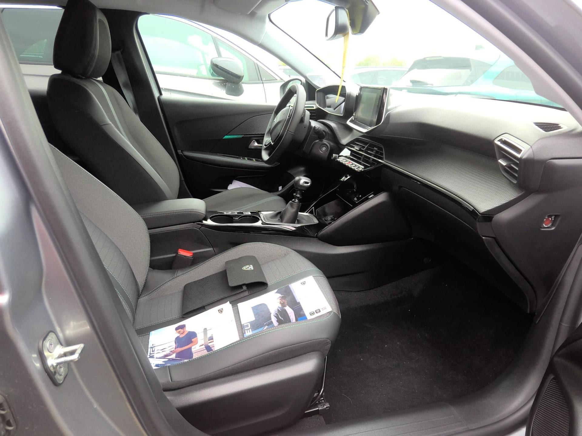 Peugeot 208 PureTech 100 S&S BVM6 Allure Pack 2024