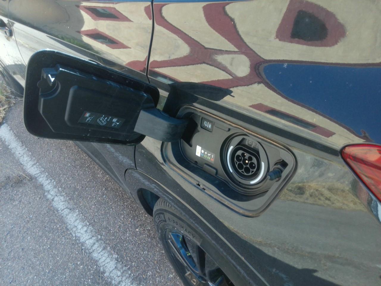 Foto Opel Grandland PHEV 12
