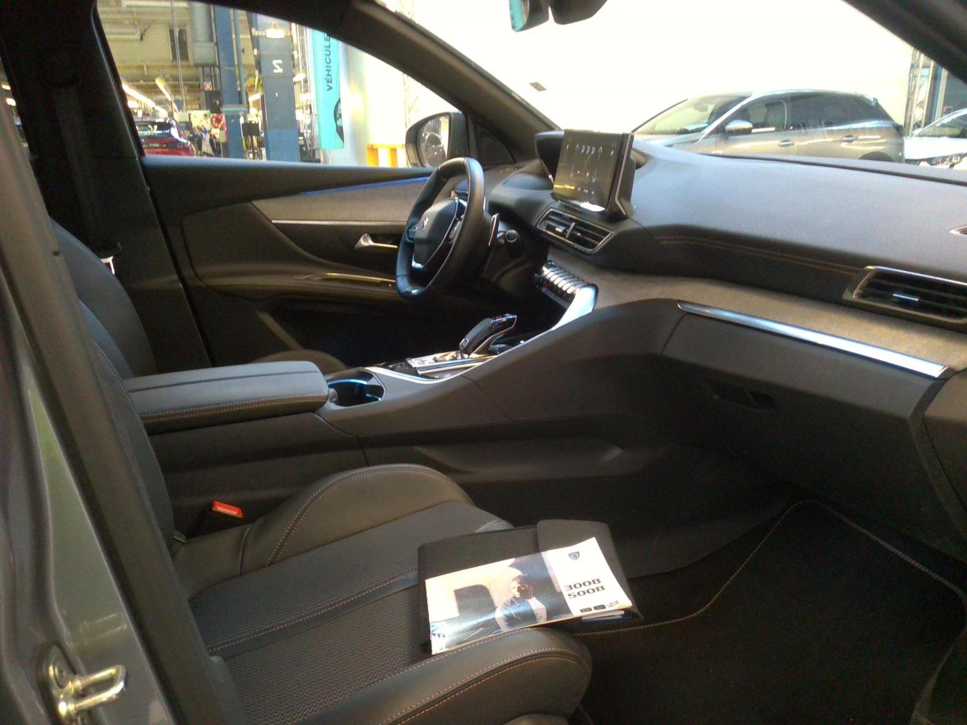 Peugeot 5008 BlueHDi 130ch S&S EAT8 GT 2022