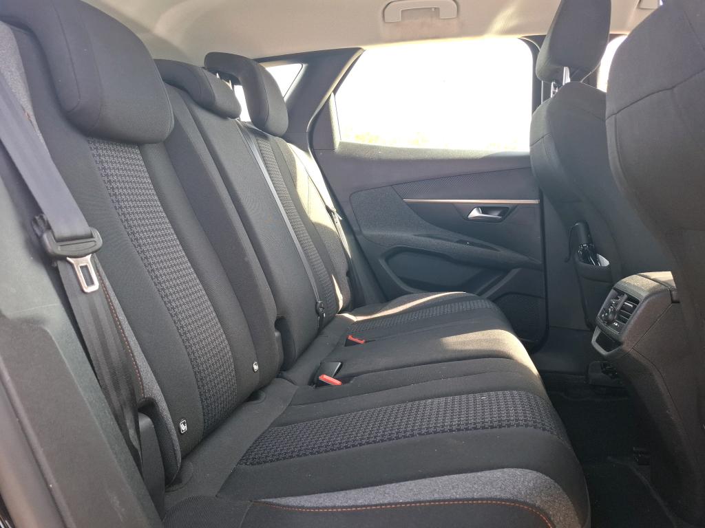 Peugeot 3008 BlueHDi 130ch S&S EAT8 Active Pack 2022