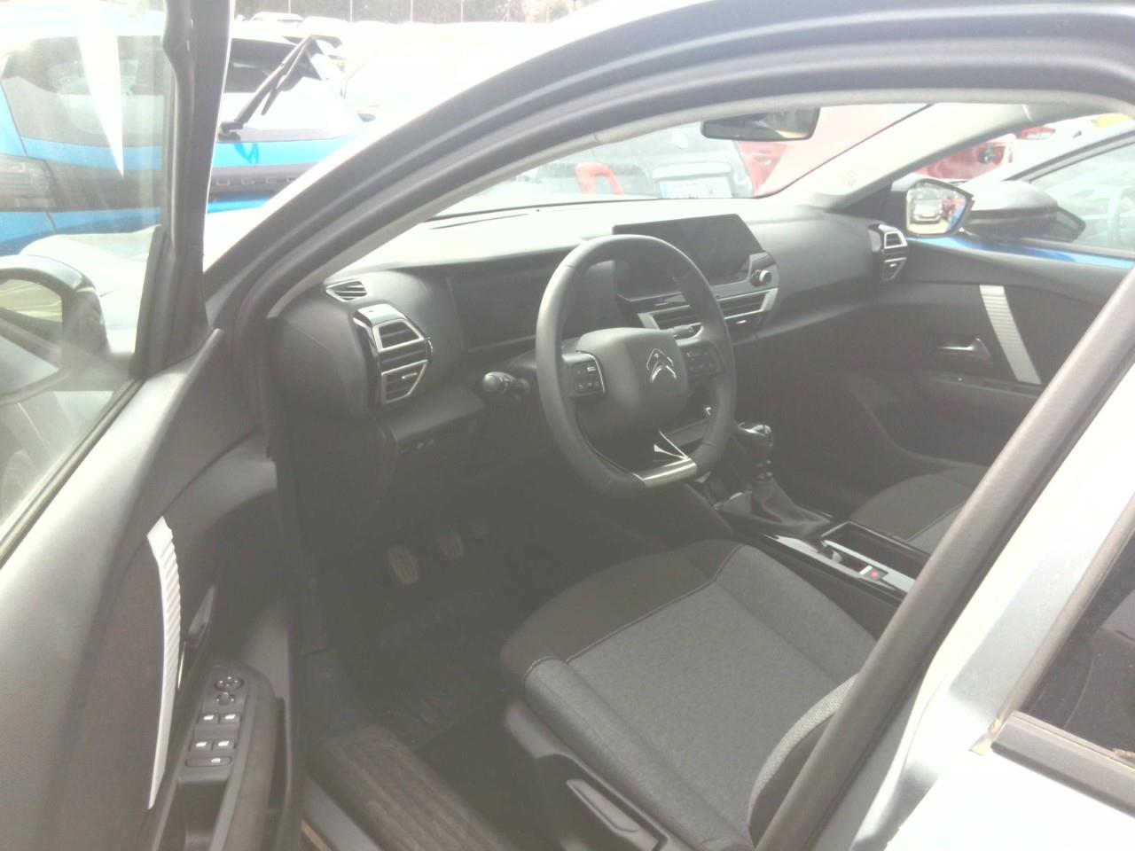 Foto Citroën C4 X 3