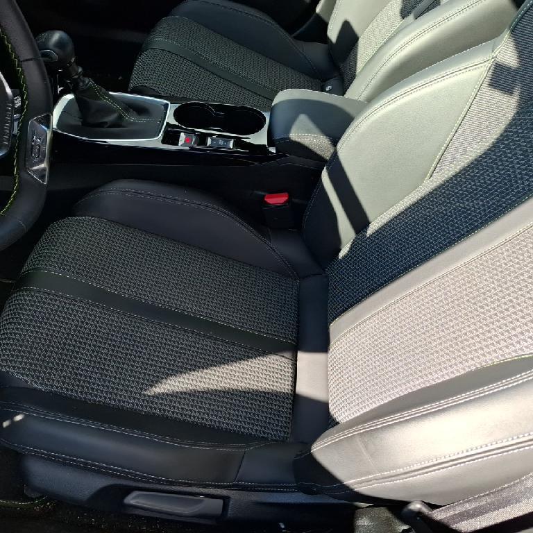 Foto Peugeot 2008 13