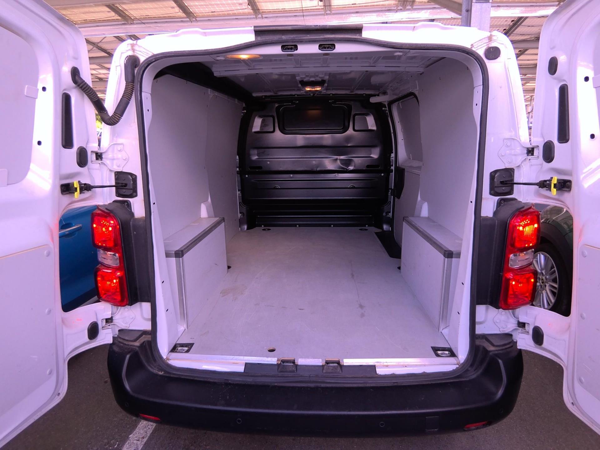 Opel VIVARO FGN TAILLE M BLUEHDI 120 S&S BVM6  2023