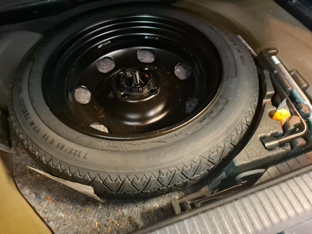 Peugeot 2008 PureTech 130 S&S EAT8 Allure Pack 2022