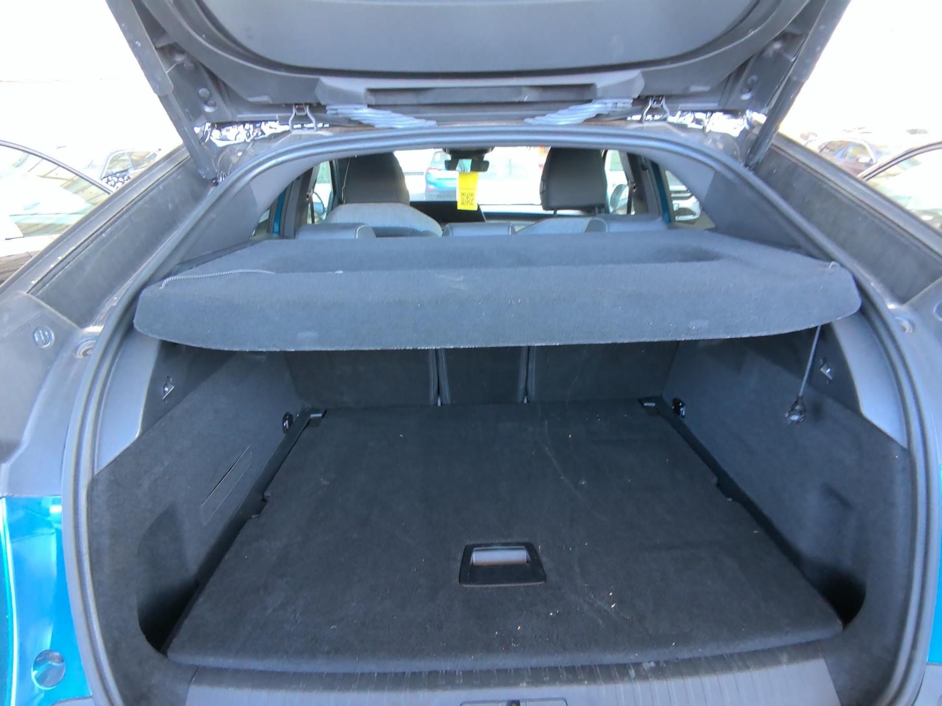 Peugeot 3008 Hybrid 145 e-DCS6 GT 2025