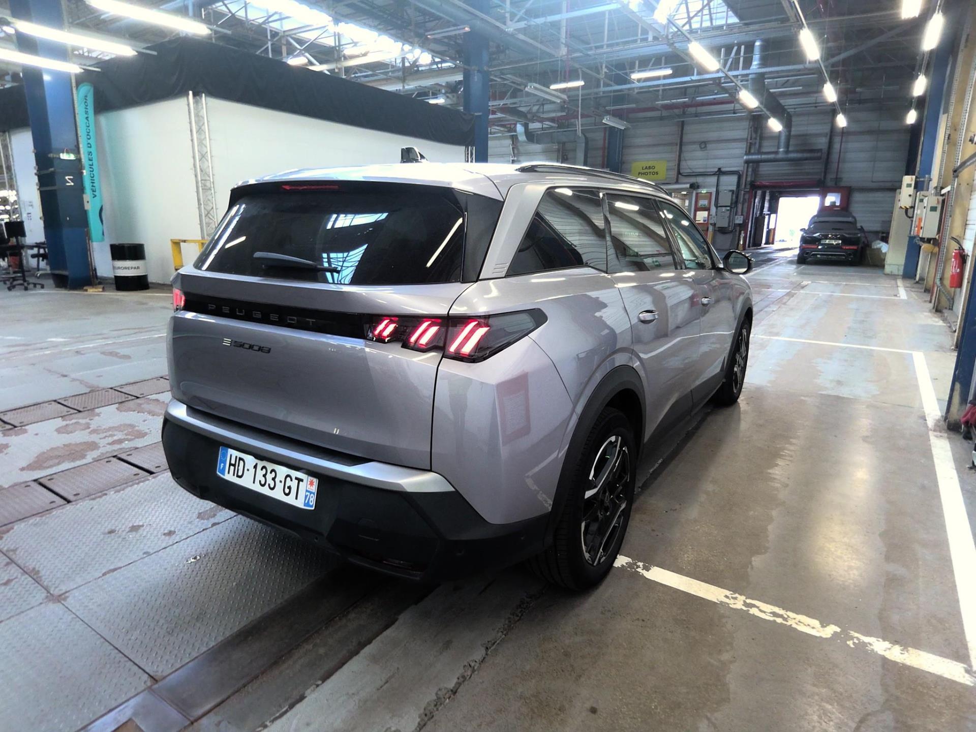 Peugeot 5008 Electrique 210 ch 73 kWh Allure 2025