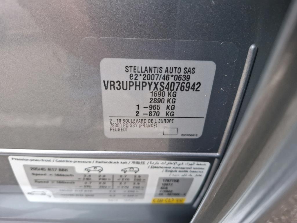 Peugeot 208 Hybrid 145 ch e-DCS6 GT 2025