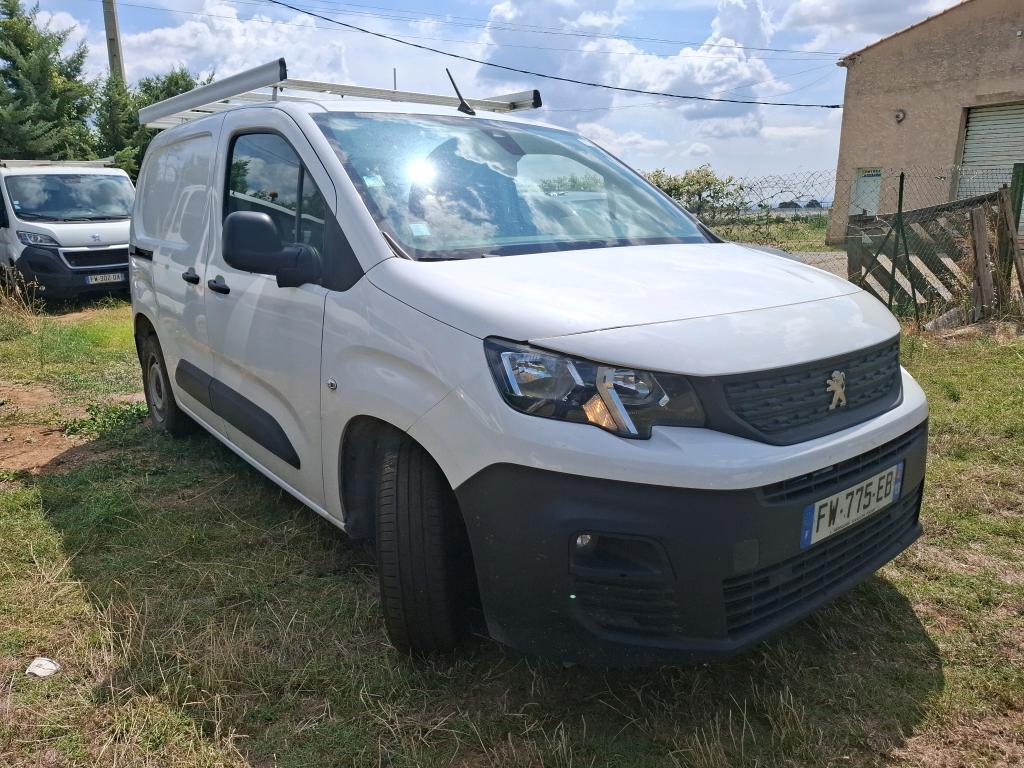 Peugeot PARTNER FOURGON STANDARD 650 KG BLUEHDI 100 S&S BVM5 ASPHALT 2020