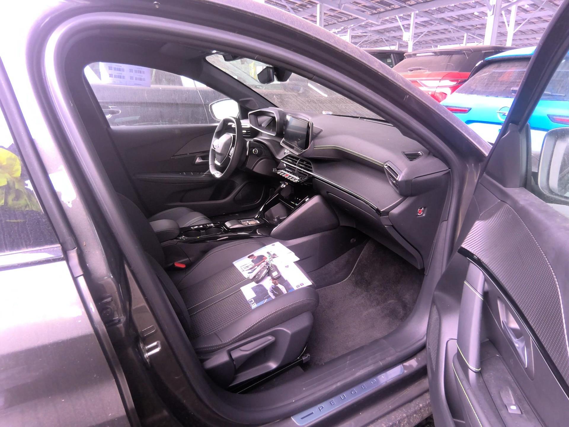 Peugeot 208 PureTech 130 S&S EAT8 GT 2023