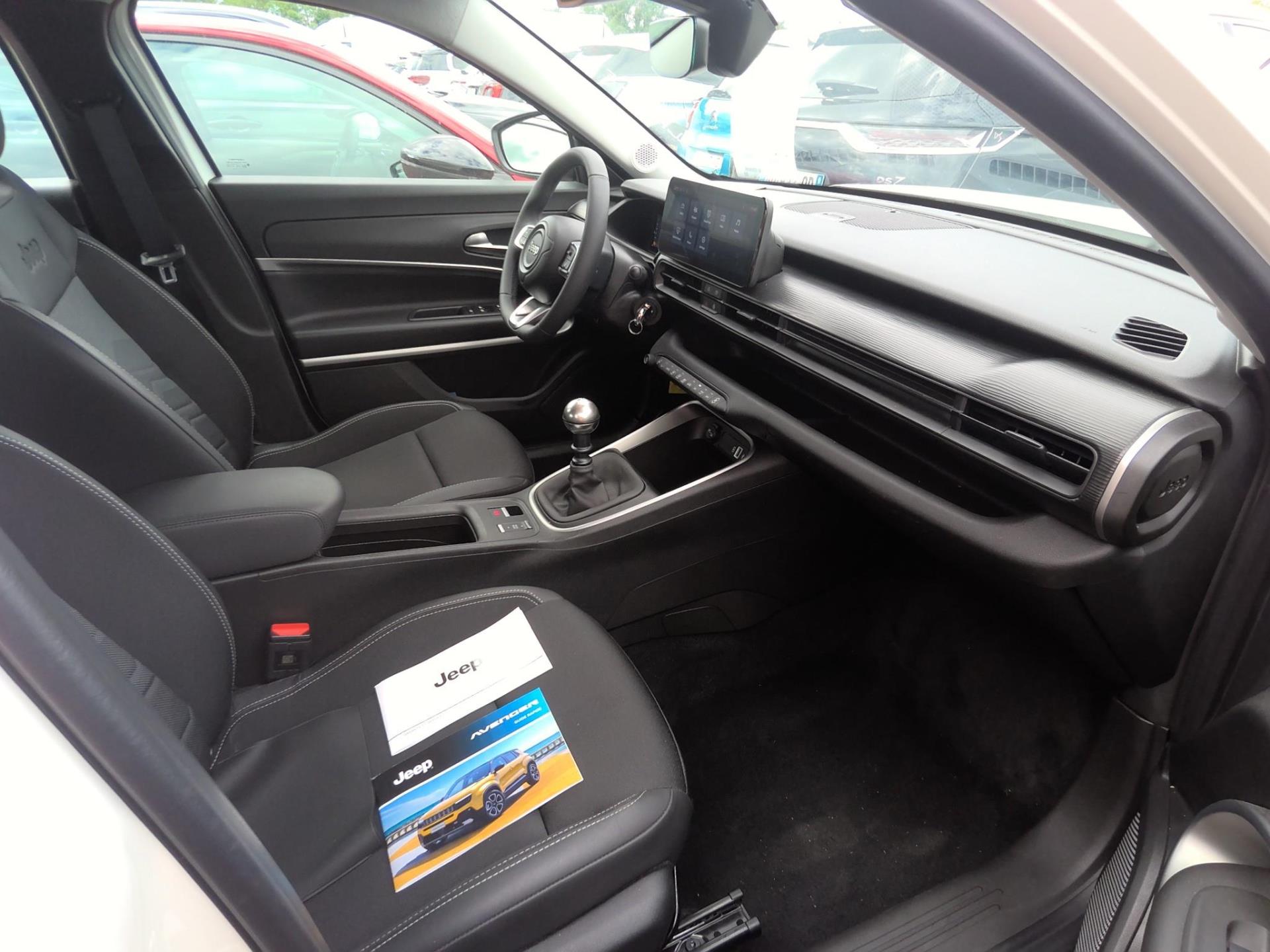 JEEP Avenger 1.2 Turbo T3 100 ch Altitude 2024