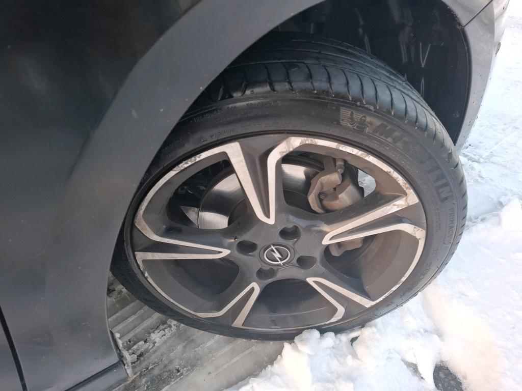 Opel Corsa 1.2 Turbo 100 ch GS 2024